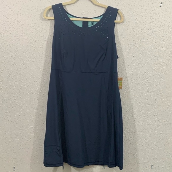 Title Nine Swelter Shelter Navy Blue Stretch NWT Dress size 14 - Picture 1 of 11